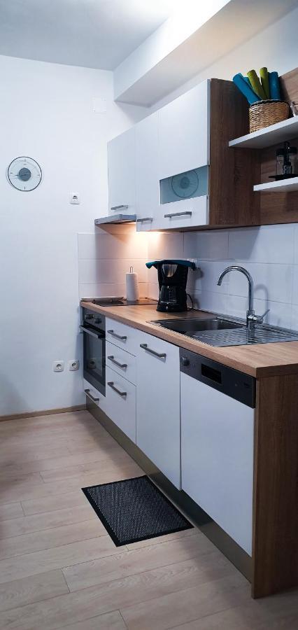 Radenka Zafron Apartment Vodice Eksteriør bilde