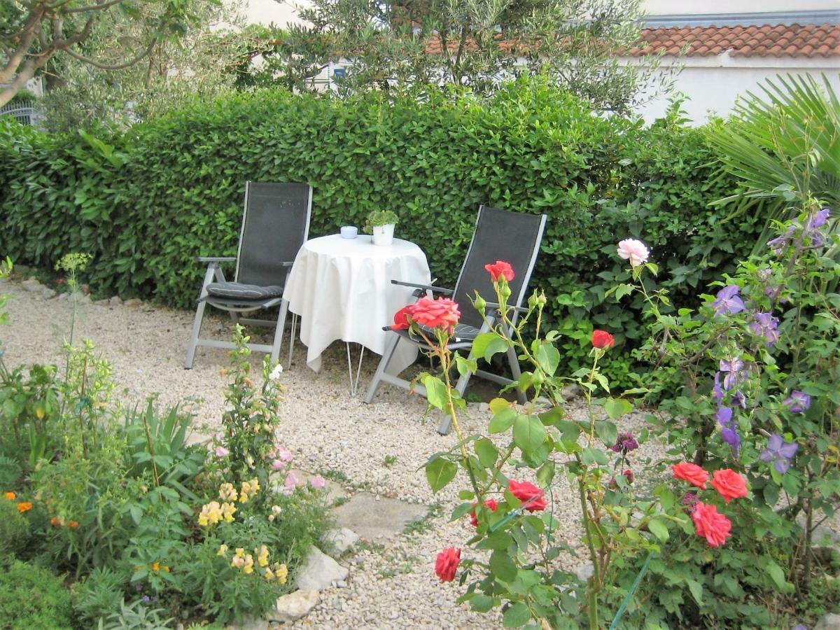 Radenka Zafron Apartment Vodice Eksteriør bilde